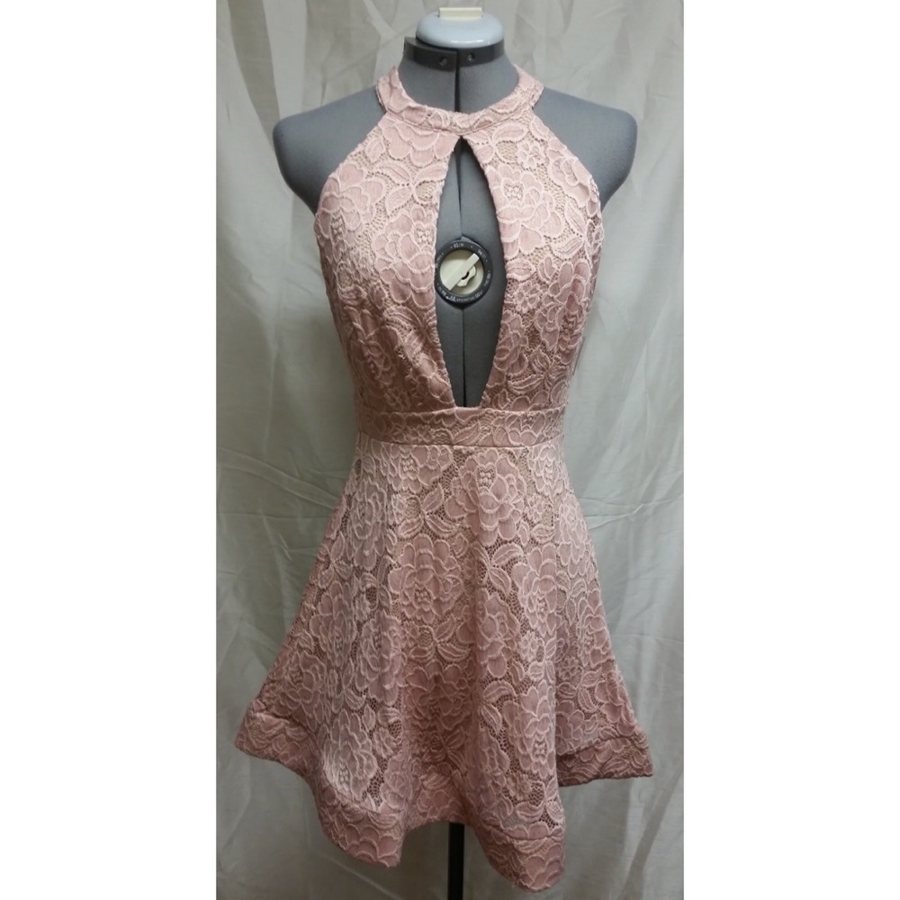 New short pink floral lace dress